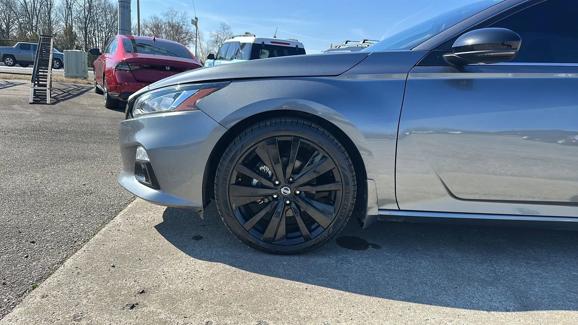Used 2022 Nissan Altima 2.5 SR w/ Midnight Edition Package image 7
