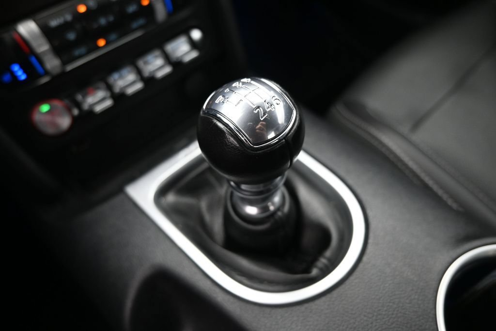 Used 2022 Ford Mustang GT Premium w/ Black Accent Package RWD image 20