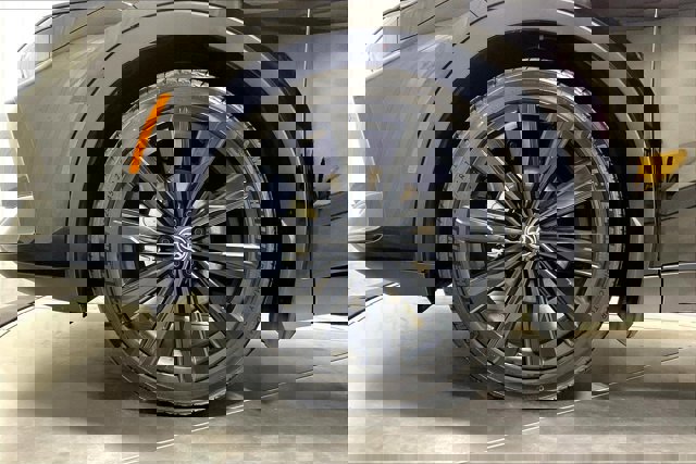 Used 2026 Toyota Crown Limited image 9