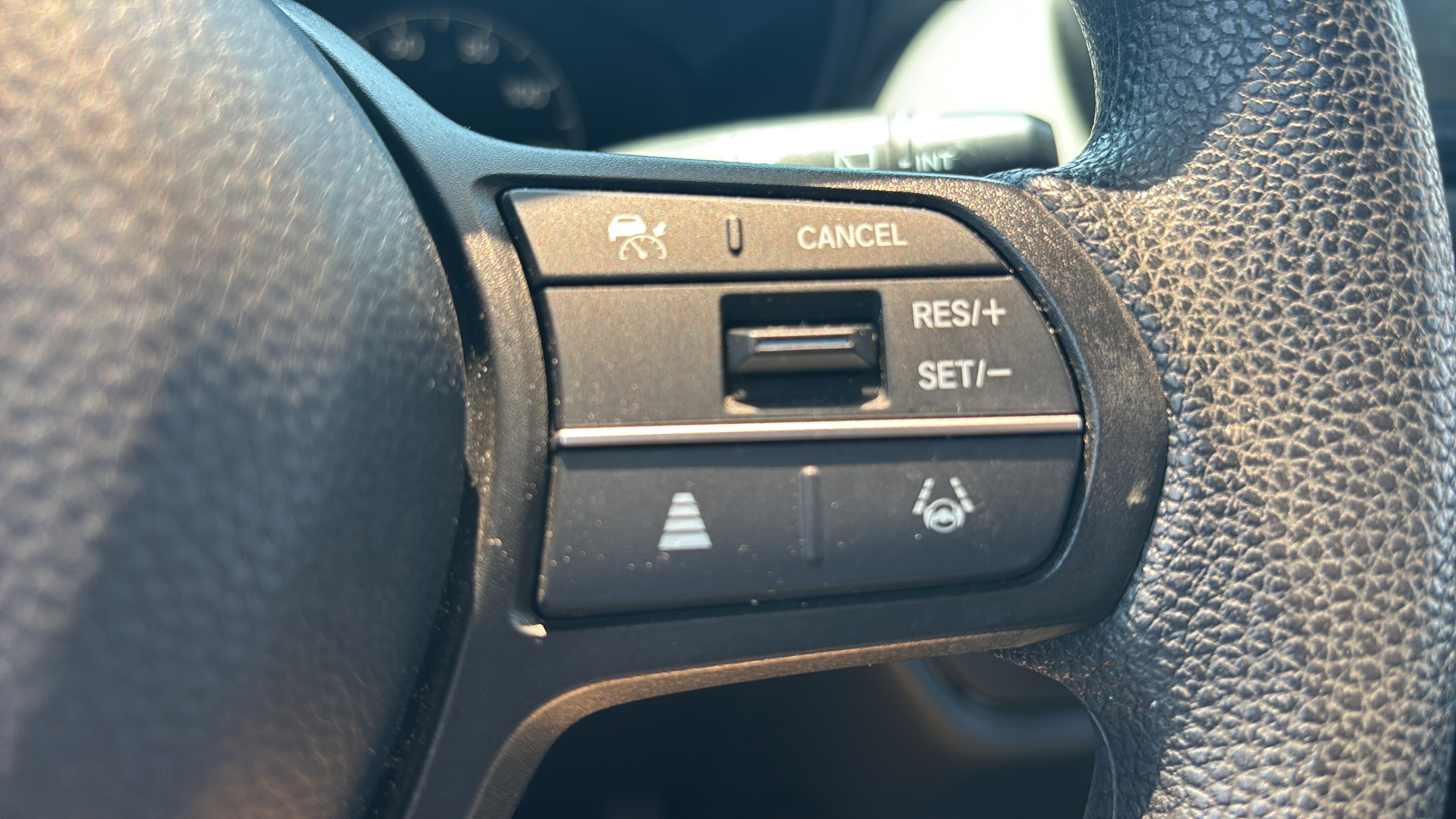 Certified 2024 Honda HR-V LX image 25