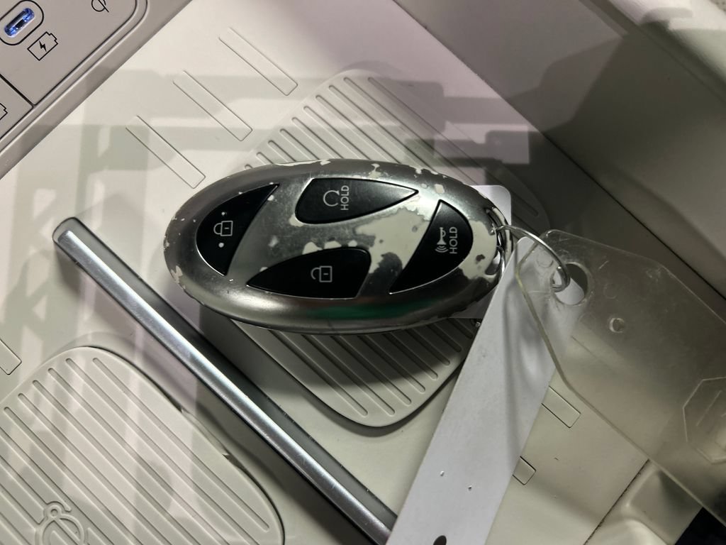 Used 2024 Hyundai Santa Fe SEL FWD image 20