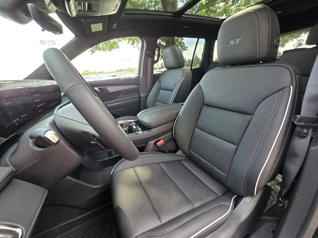 New 2026 Buick Enclave Sport Touring w/ Power Package image 19