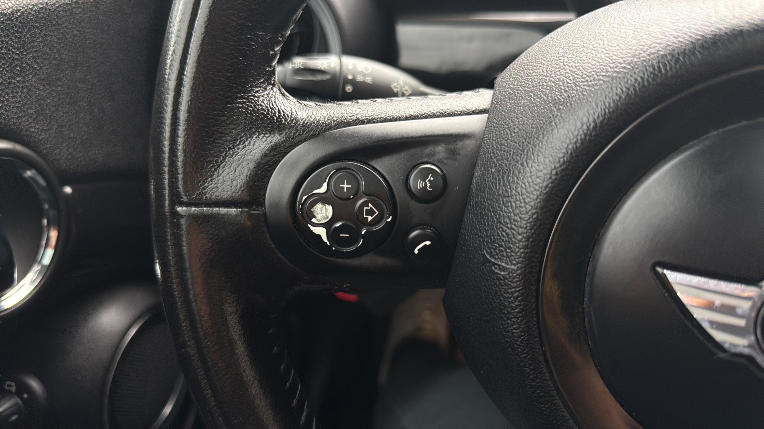 Used 2011 MINI Cooper S image 27