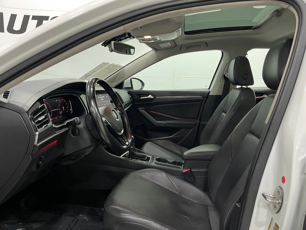 Used 2019 Volkswagen Jetta SEL image 12
