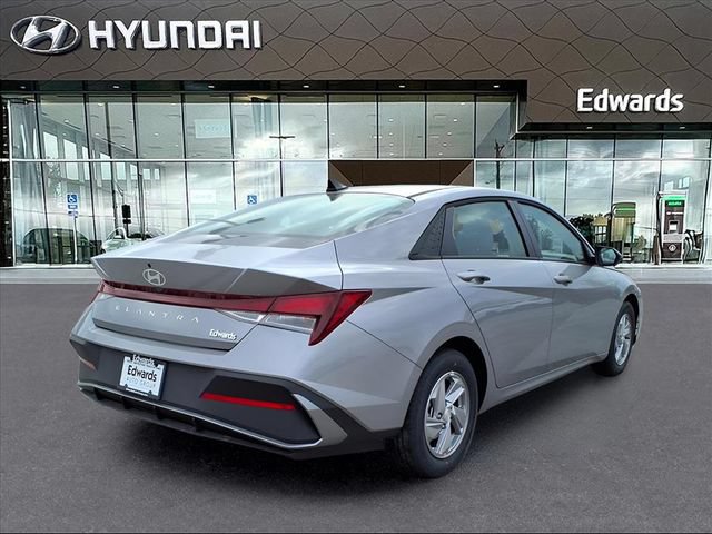 New 2026 Hyundai Elantra SE FWD image 6