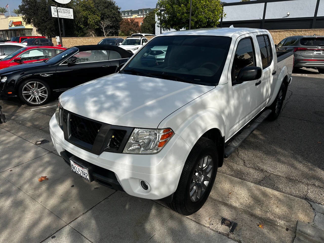 Used 2012 Nissan Frontier SV w/ Sport Appearance Pkg image 13