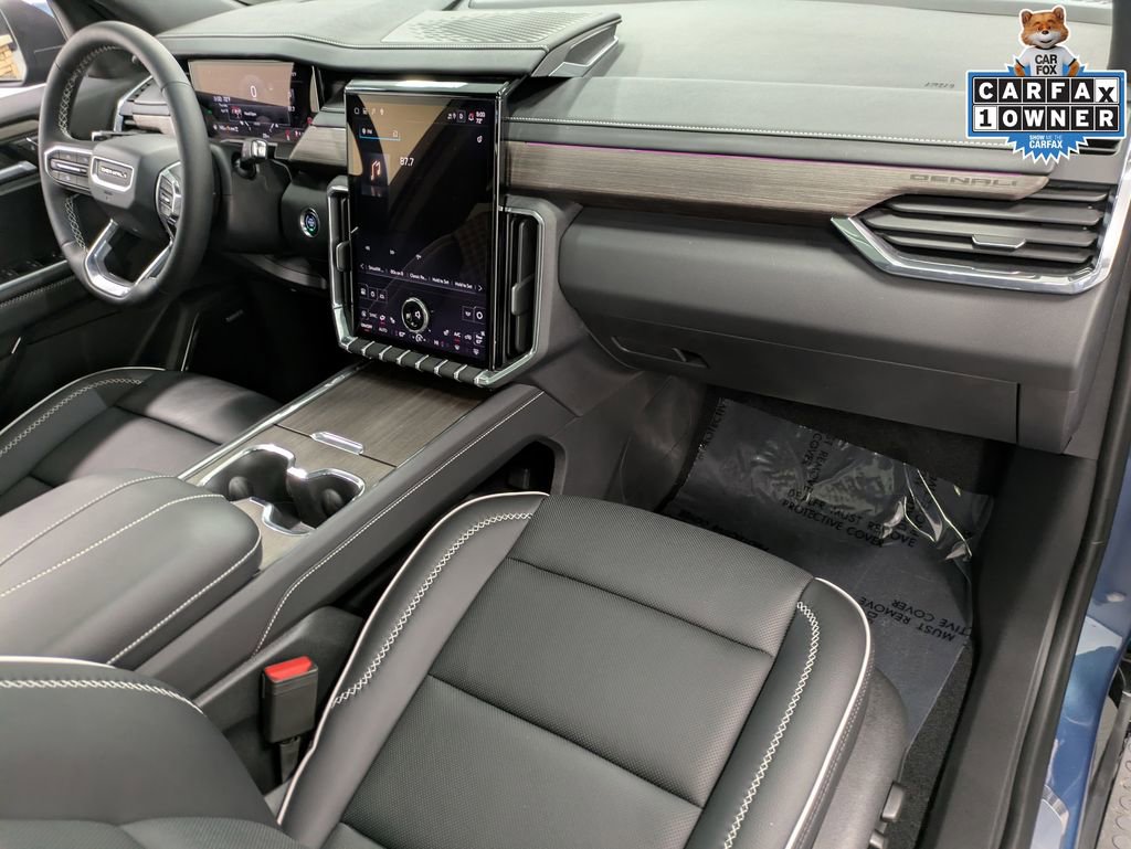 Used 2025 GMC Acadia Denali w/ LPO, Floor Liner Package image 30