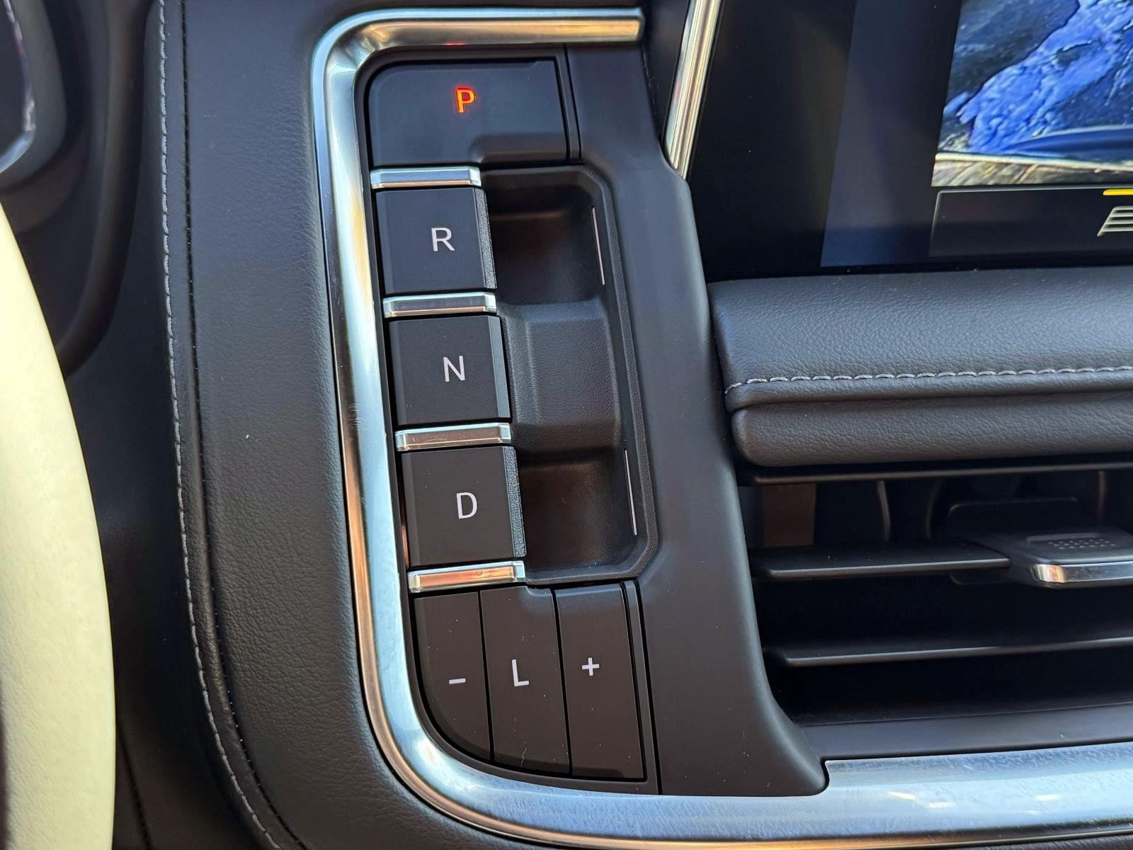 Used 2023 Chevrolet Tahoe LT AWD/4WD image 28
