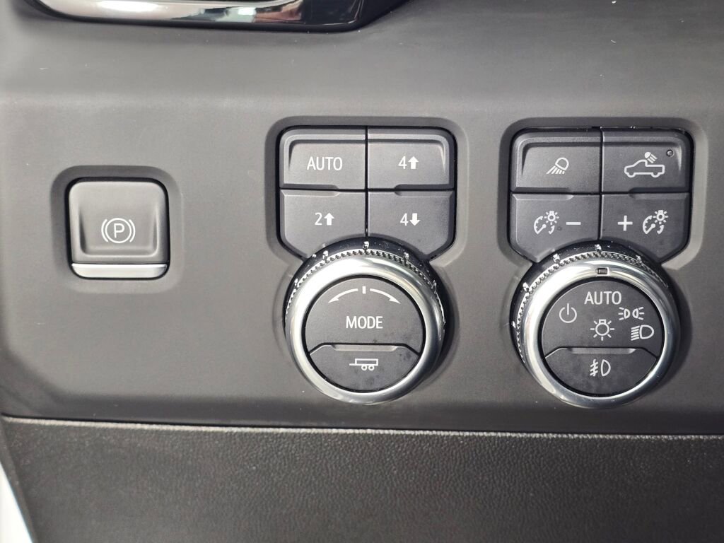 Used 2024 GMC Sierra 2500 AT4 w/ AT4 Premium Plus Package image 26