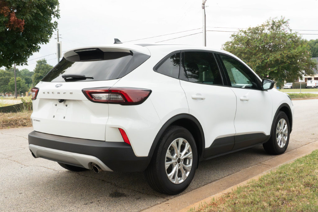 Used 2025 Ford Escape Active FWD image 4