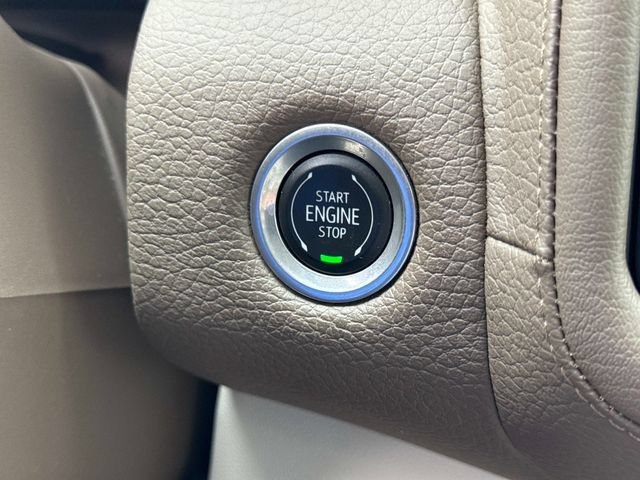 Used 2023 GMC Yukon XL Denali AWD/4WD image 27