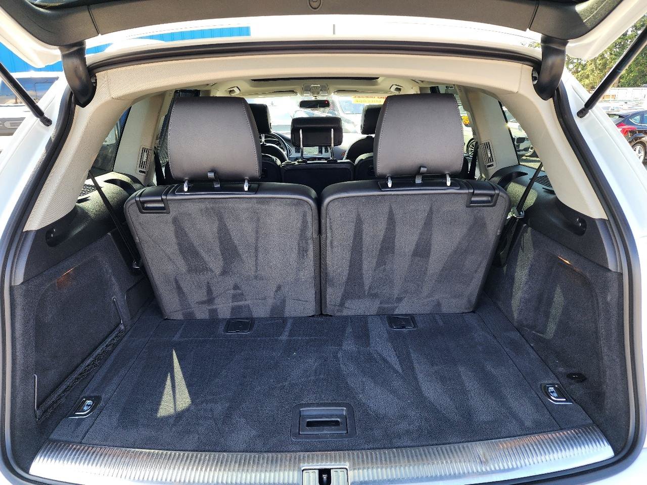 Used 2015 Audi Q7 TDI Premium Plus w/ Premium Plus Package AWD/4WD image 29