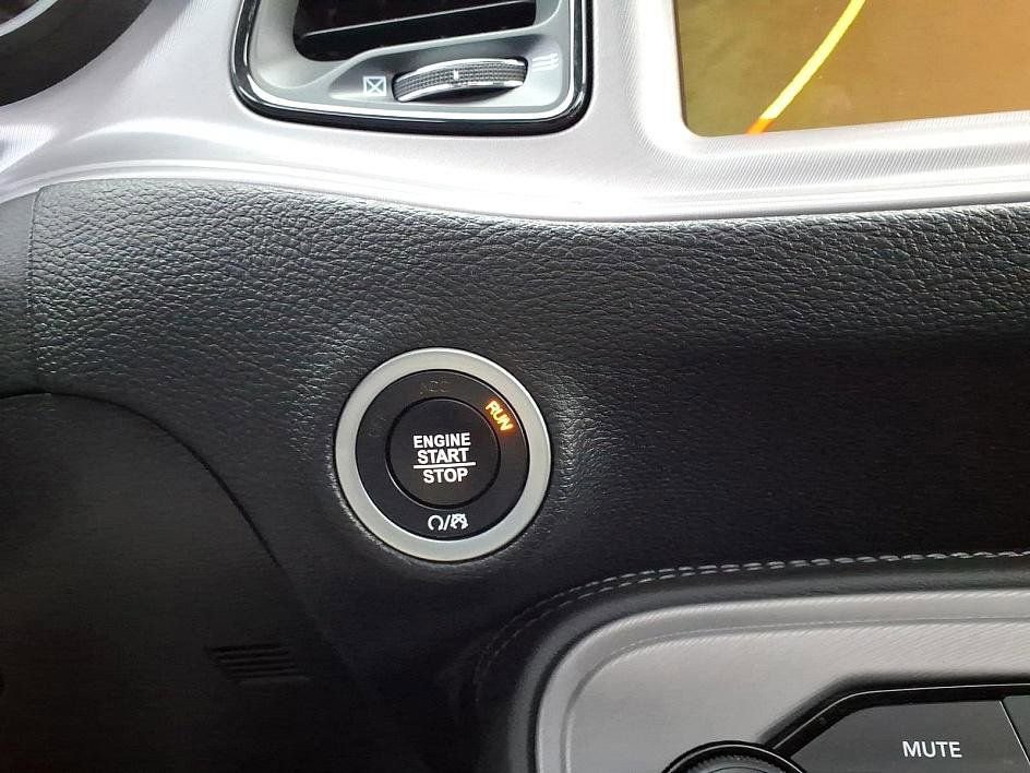 Used 2023 Dodge Challenger R/T w/ Blacktop Package image 33