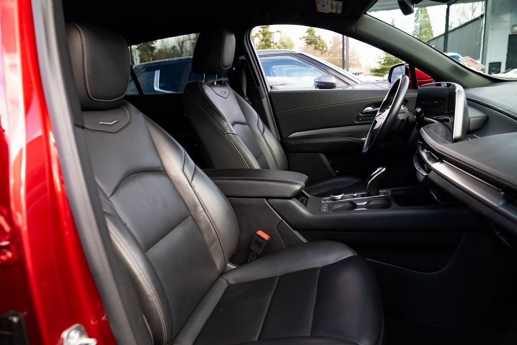 Used 2023 Cadillac XT4 Premium Luxury AWD/4WD image 23