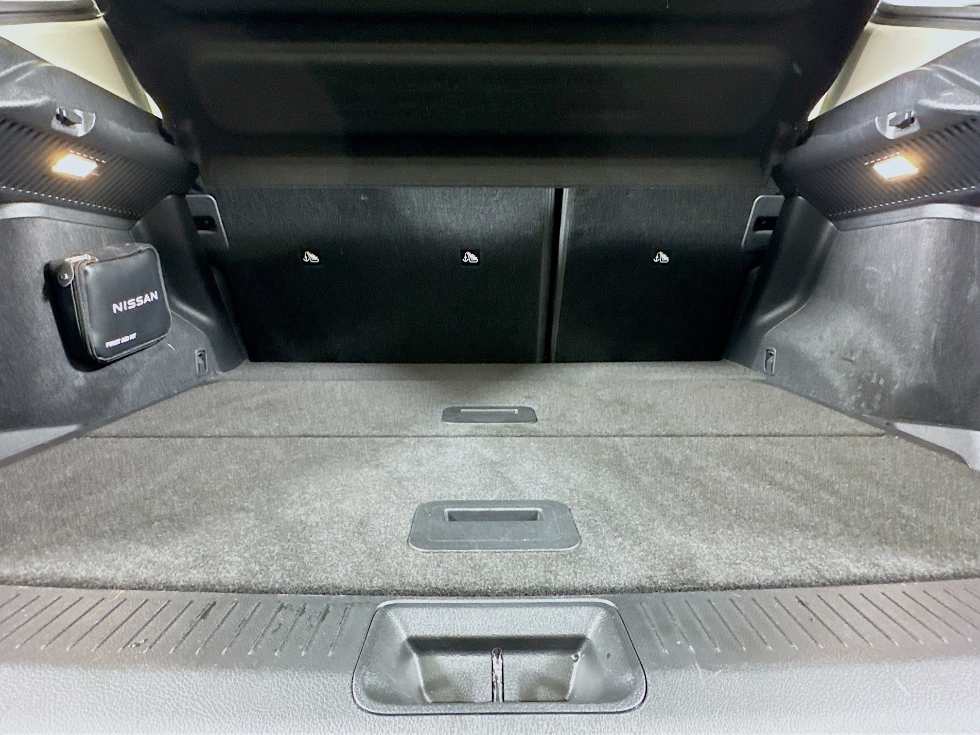 Used 2023 Nissan Ariya FWD image 29
