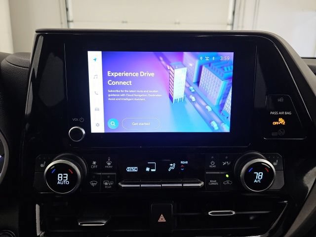 Used 2023 Toyota Highlander XLE AWD/4WD image 24