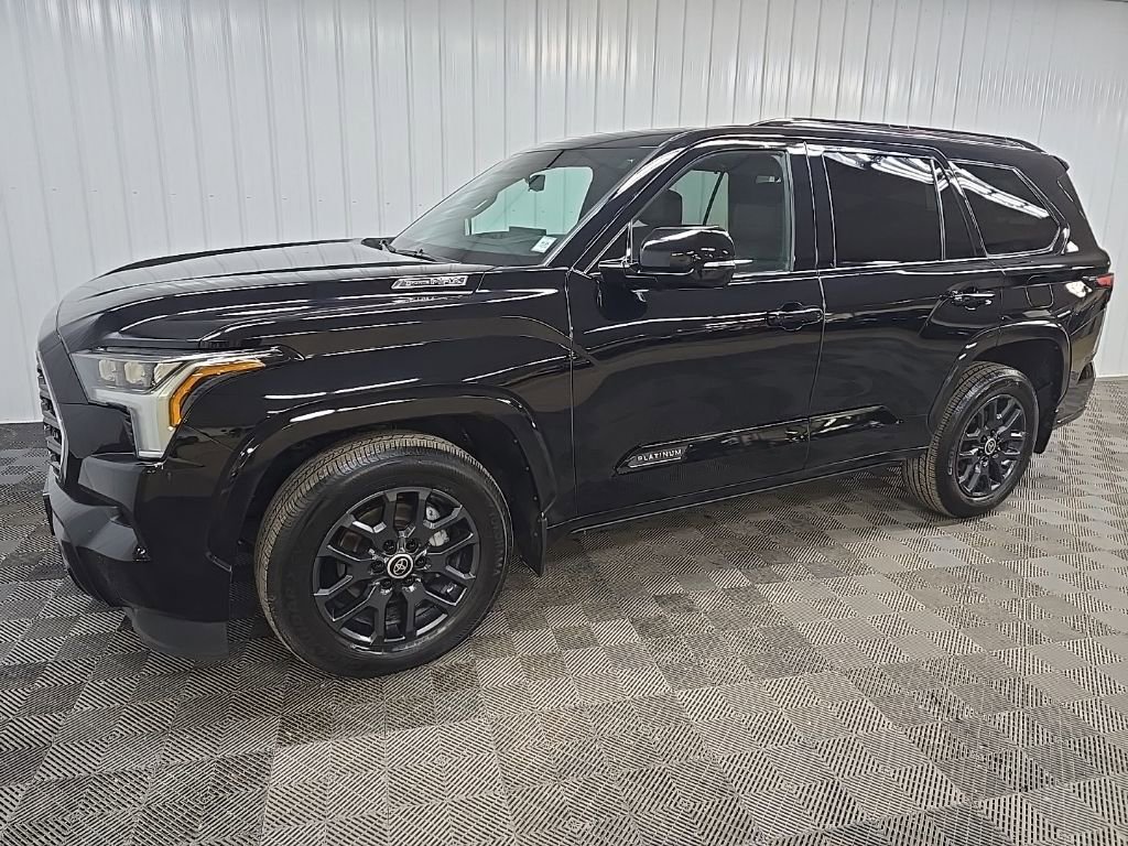 Used 2024 Toyota Sequoia Platinum image 6