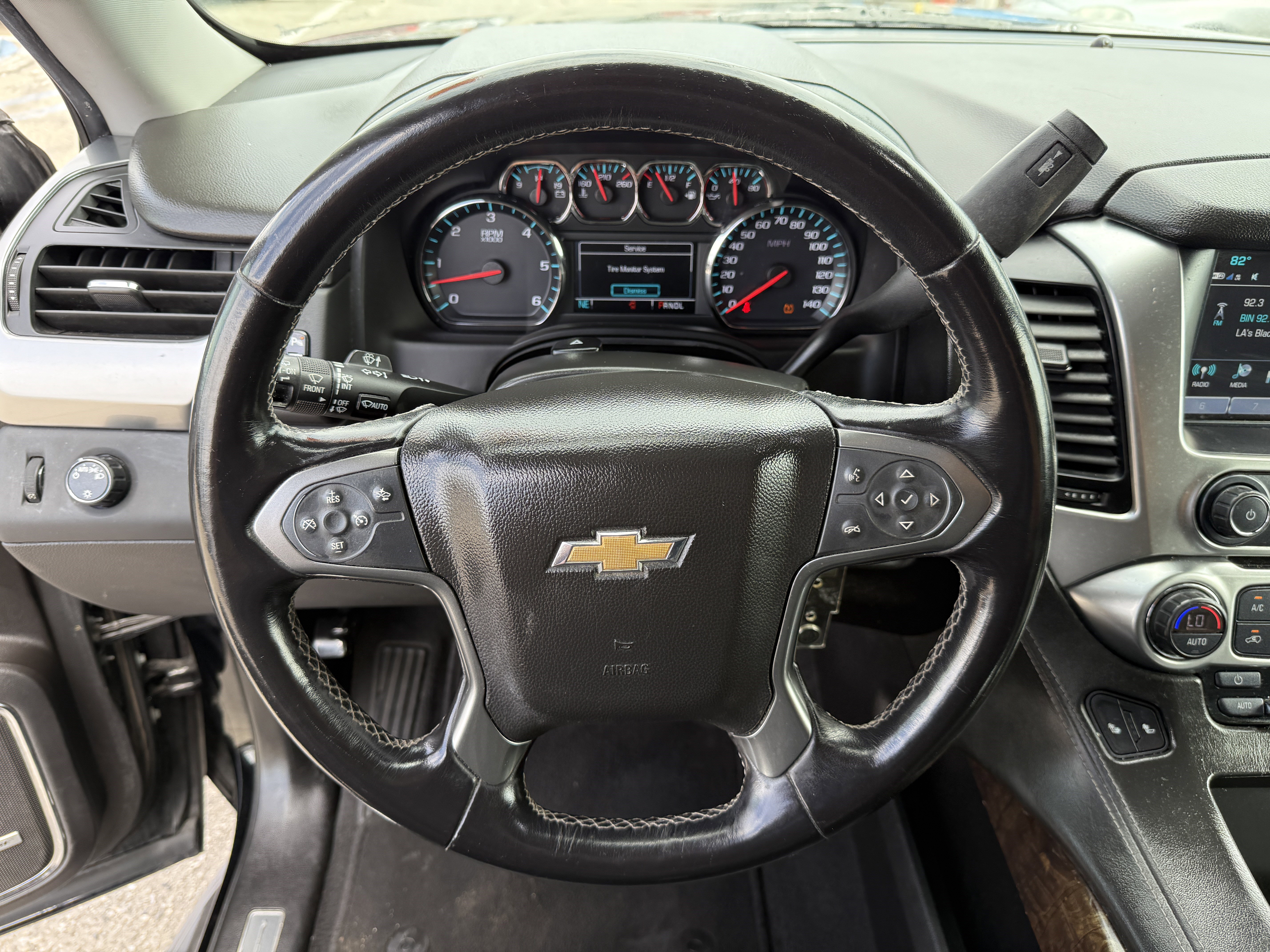 Used 2020 Chevrolet Suburban LT image 9