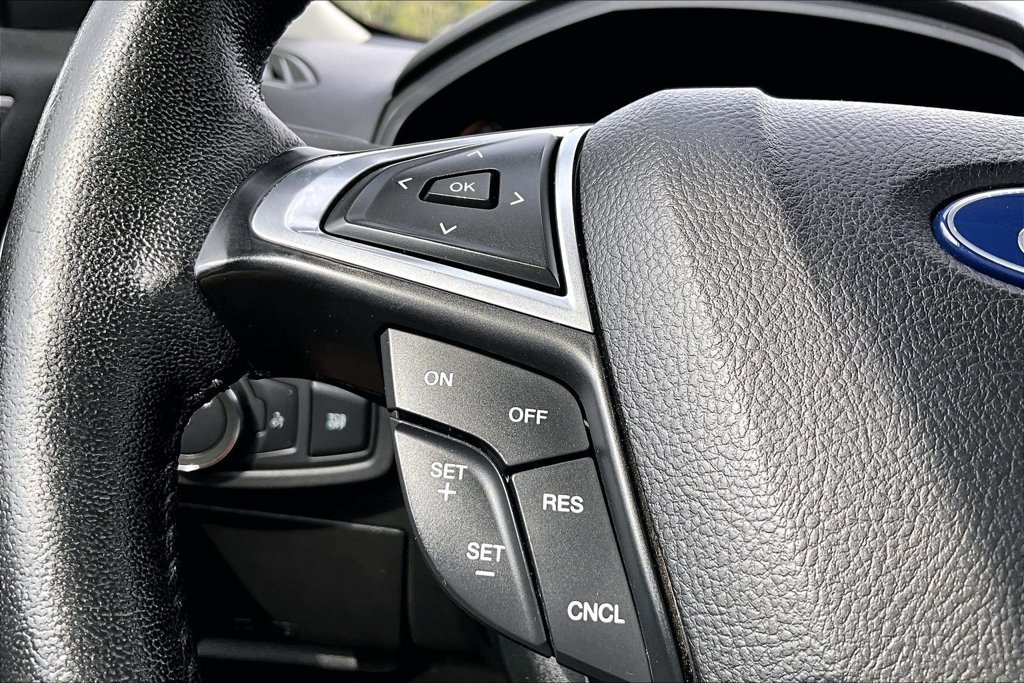 Used 2022 Ford Edge SEL AWD/4WD image 17