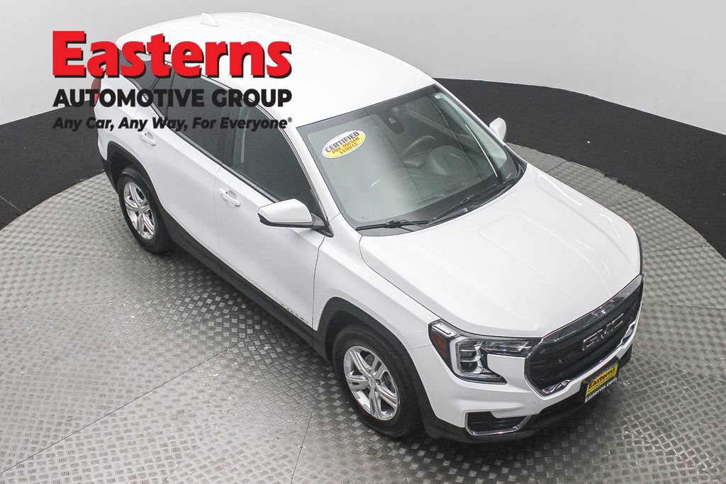 Used 2024 GMC Terrain SLE FWD image 3