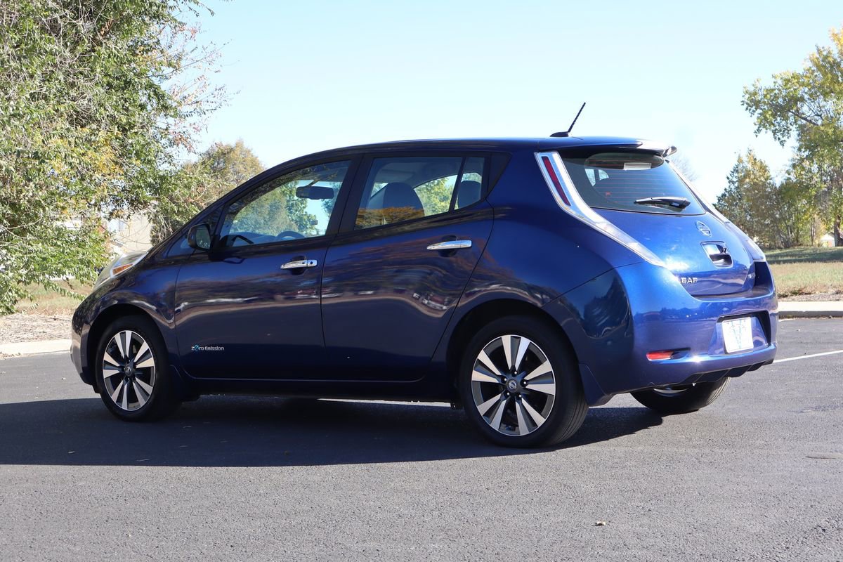 Used 2016 Nissan Leaf SV image 7