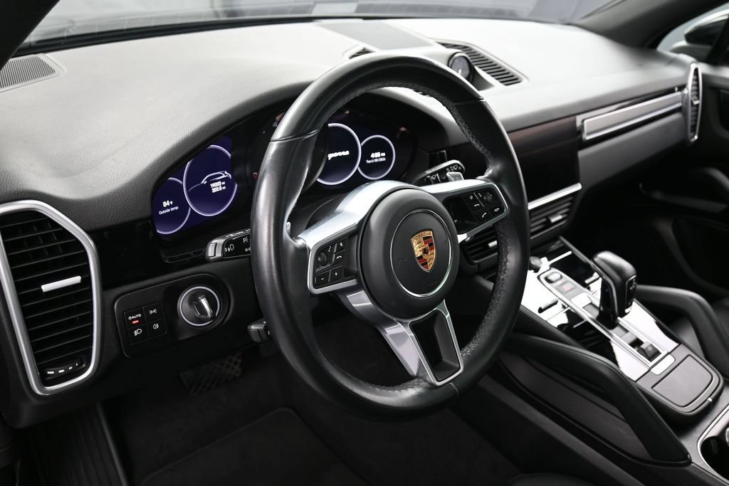 Certified 2022 Porsche Cayenne Platinum Edition AWD/4WD image 17