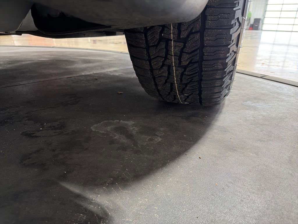 Used 2023 Chevrolet Traverse LT w/ LPO, Floor Liner Package image 43