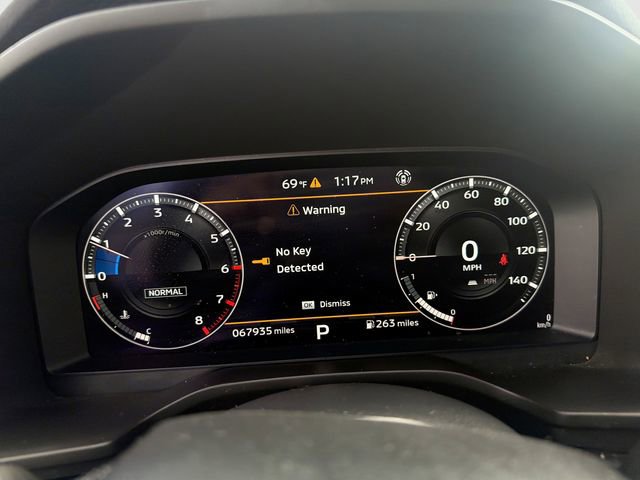 Used 2023 Mitsubishi Outlander SEL FWD image 16