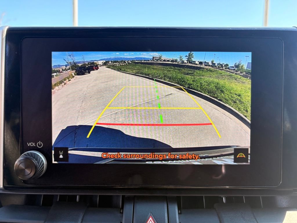 Used 2025 Toyota RAV4 XLE AWD/4WD image 16