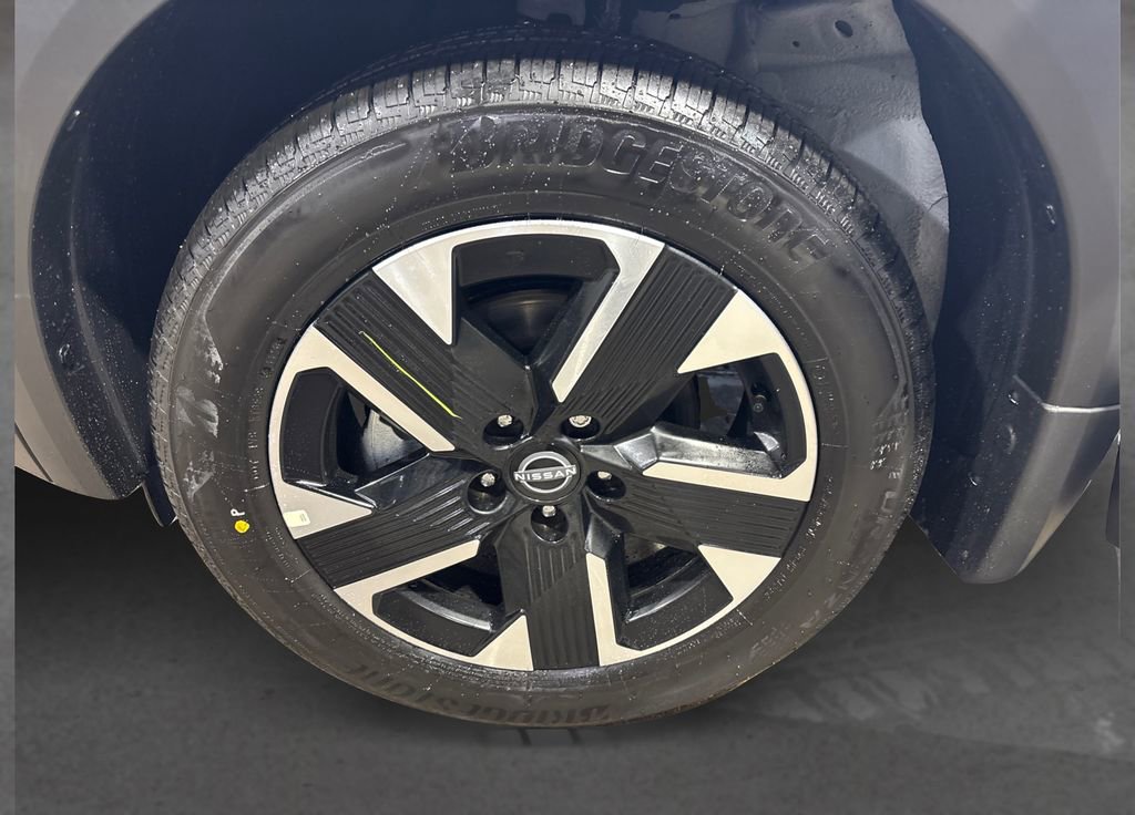 New 2026 Nissan Kicks SV w/ Cold Weather Package image 11
