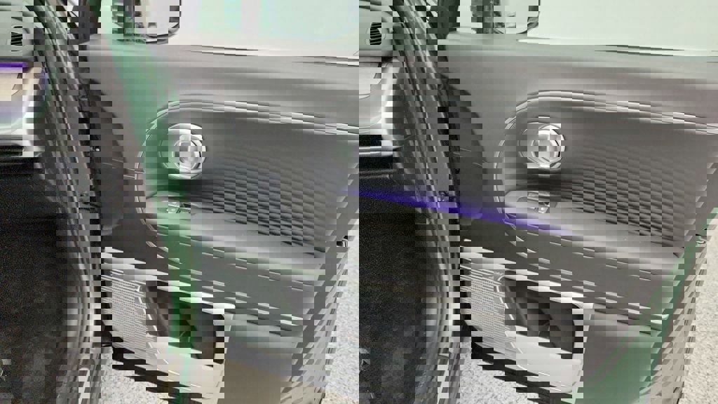 Used 2026 Hyundai Ioniq 9 Limited image 27