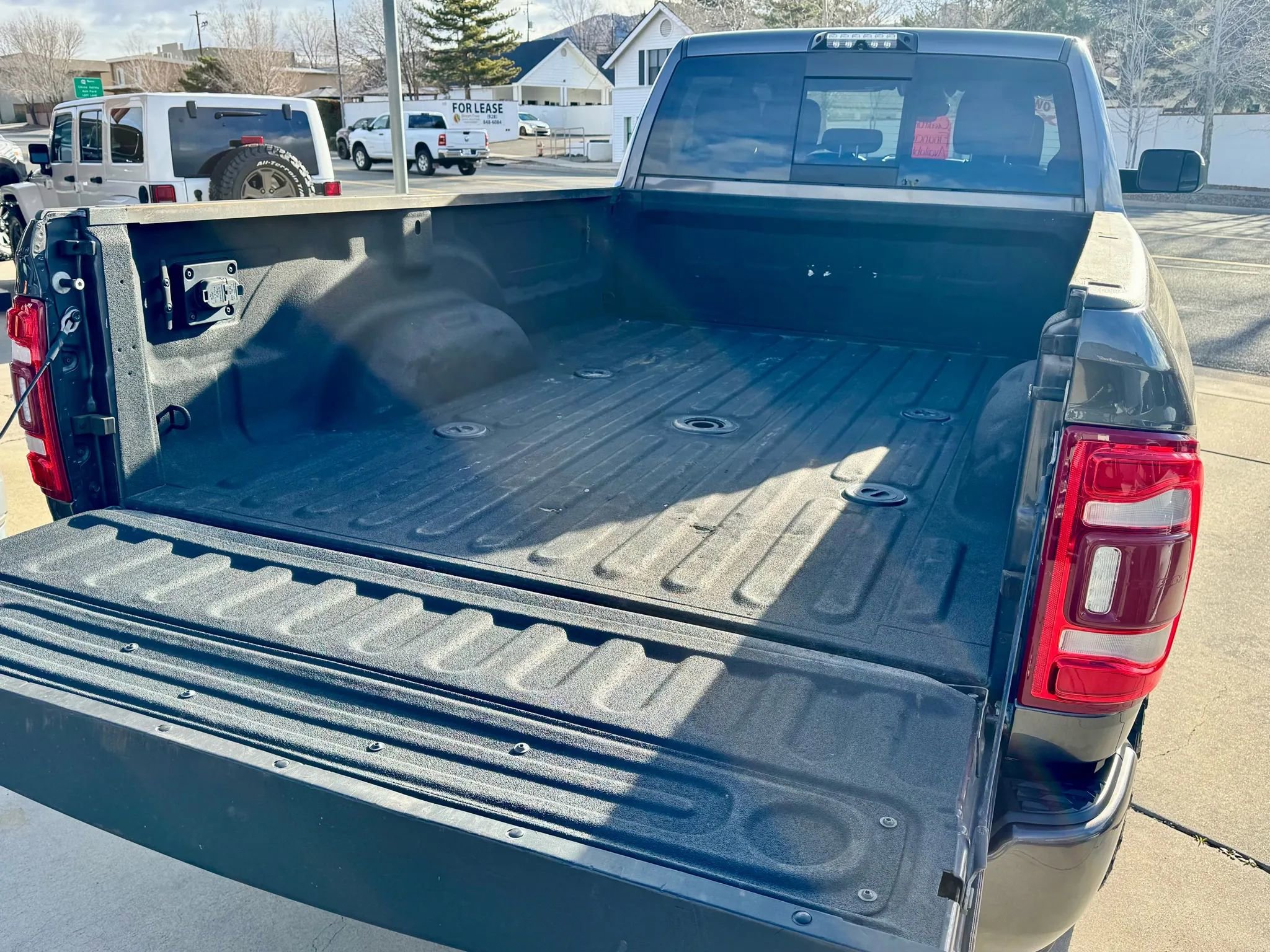 Used 2020 RAM 2500 Big Horn w/ Level 2 Equipment Group image 5