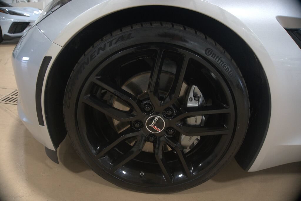 Used 2014 Chevrolet Corvette Stingray Convertible w/ 2LT Preferred Equipment Group RWD image 33