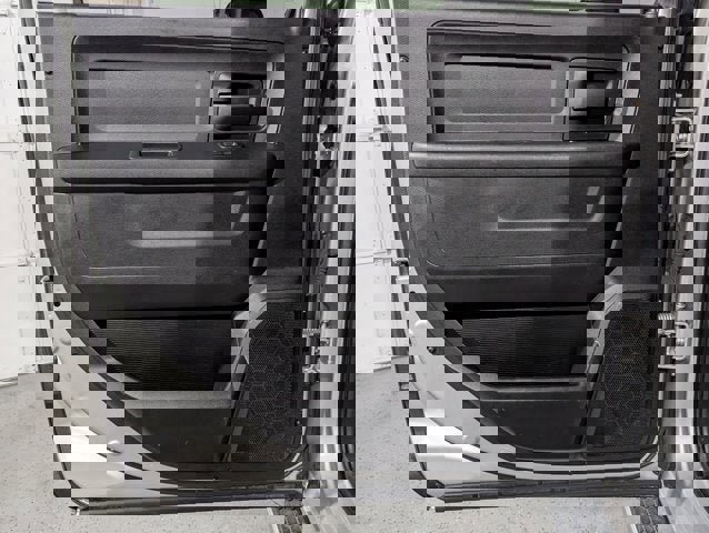 Used 2018 RAM 2500 Tradesman w/ Chrome Appearance Group image 19