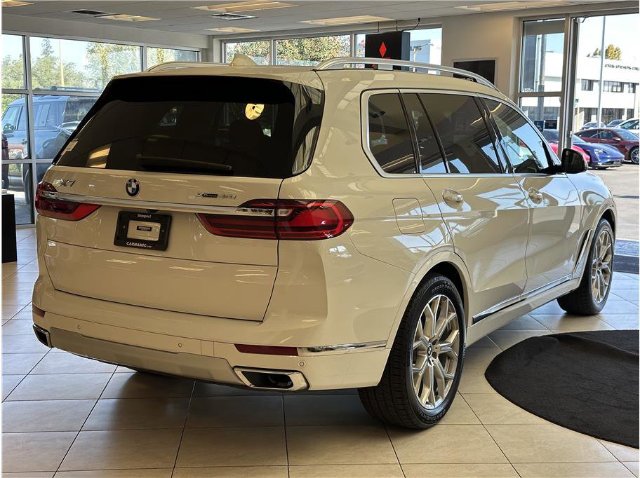 Used 2022 BMW X7 xDrive40i w/ Cold Weather Package image 5