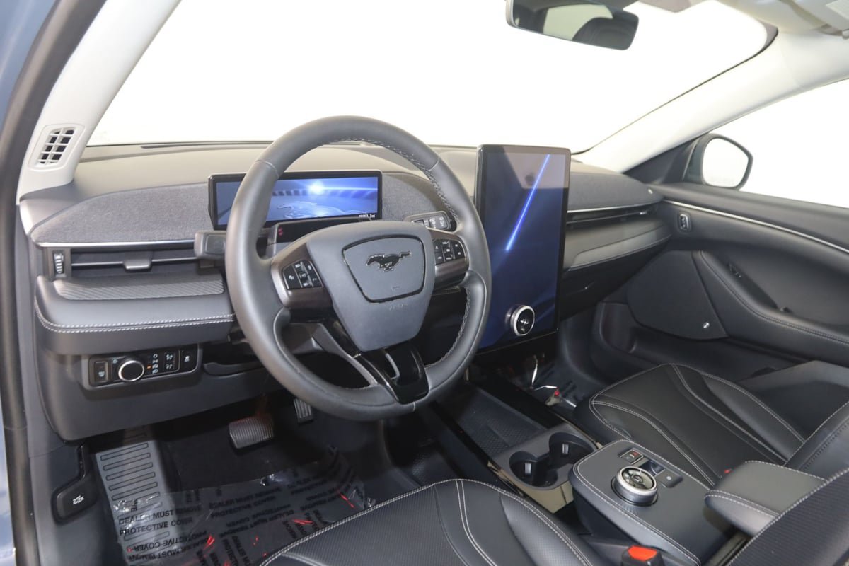 Used 2023 Ford Mustang Mach-E Premium AWD/4WD image 27