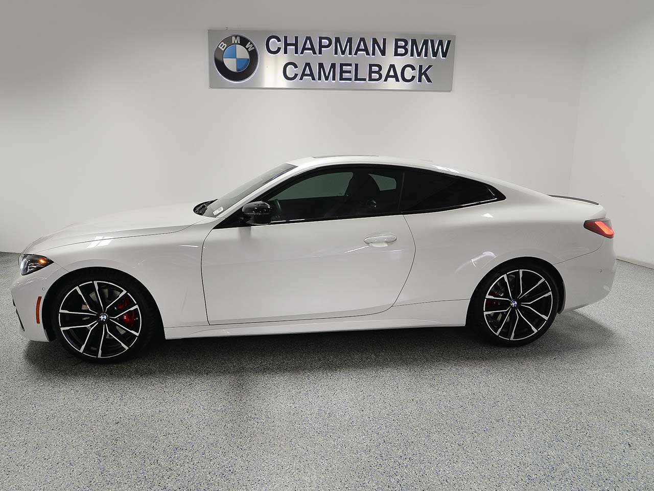 Certified 2024 BMW 430i Coupe w/ M Sport Package RWD image 3