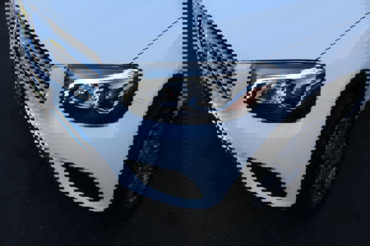 Used 2019 Mercedes-Benz GLC 300 4MATIC image 10