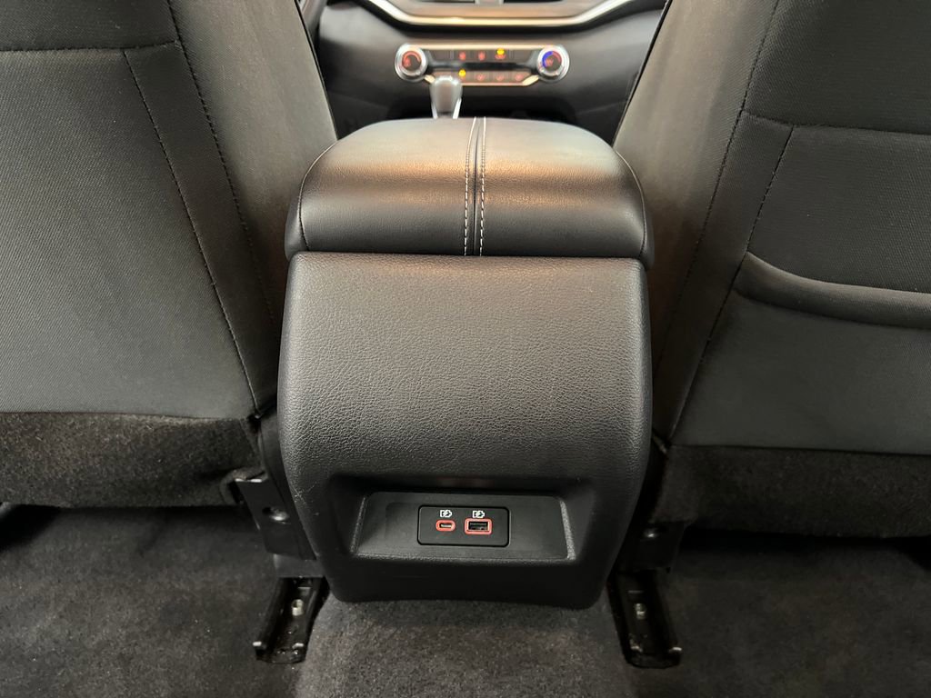 Used 2025 Nissan Altima 2.5 SV image 19
