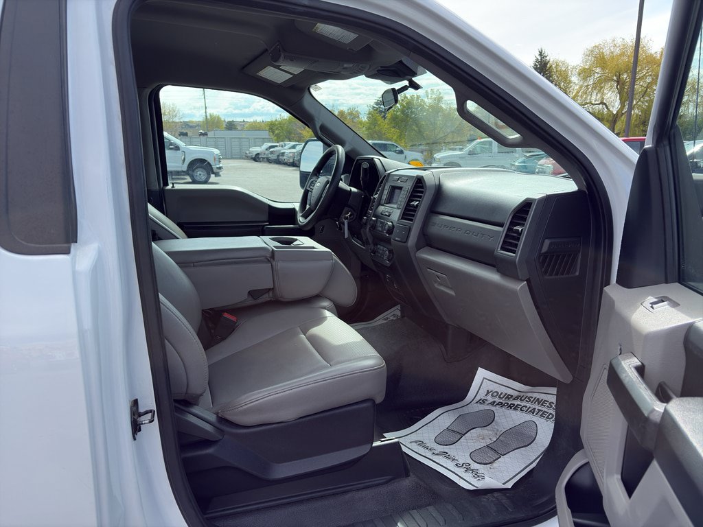 Used 2021 Ford F250 XL w/ Power Equipment Group AWD/4WD image 18