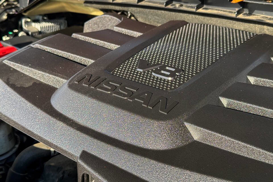 Used 2021 Nissan Titan SV w/ Accessory Utility Package image 33