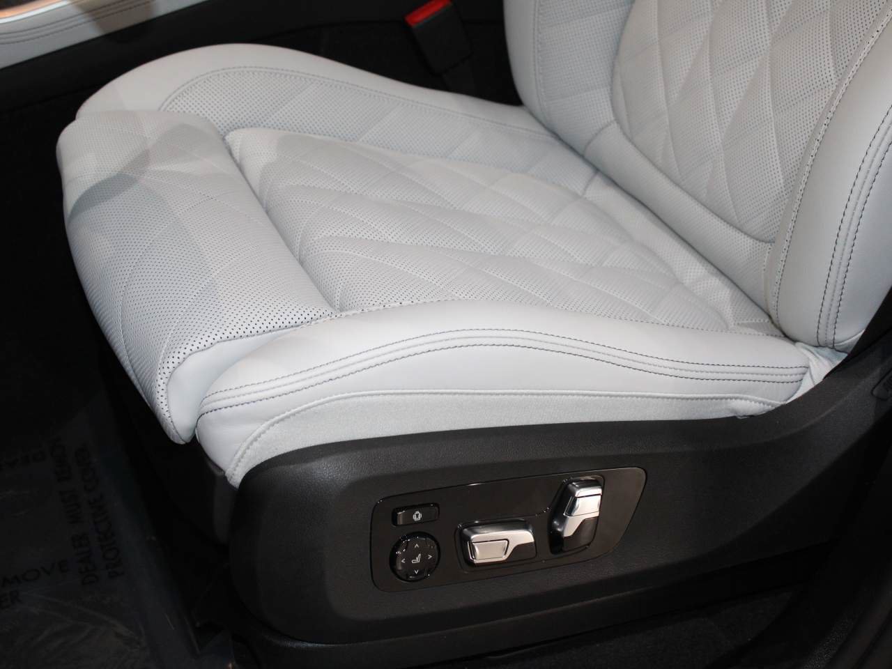 Used 2026 BMW X5 sDrive40i RWD image 13