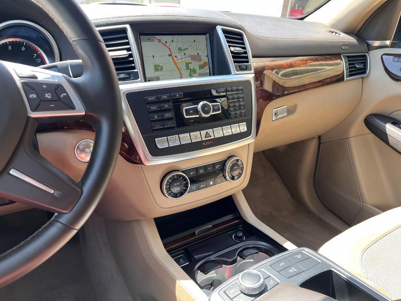 Used 2016 Mercedes-Benz GL 450 4MATIC image 12