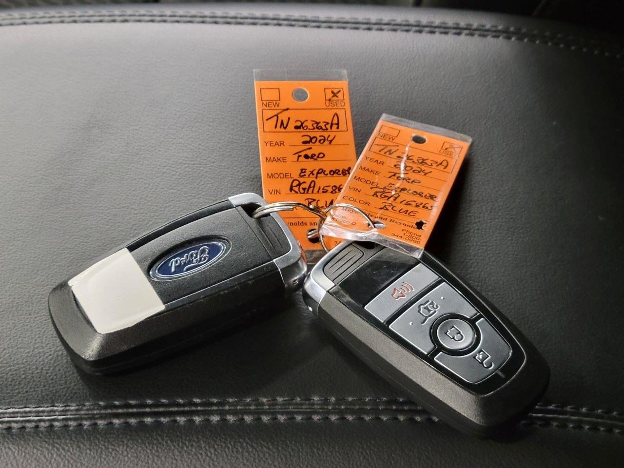 Used 2024 Ford Explorer XLT w/ Class IV Trailer Tow Package AWD/4WD image 28