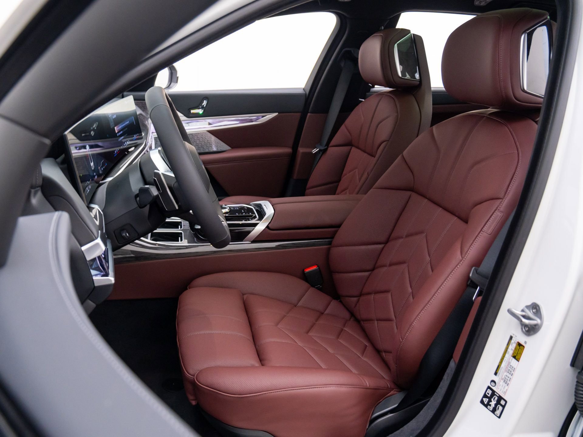 New 2026 BMW 760i xDrive w/ Executive Package AWD/4WD image 18