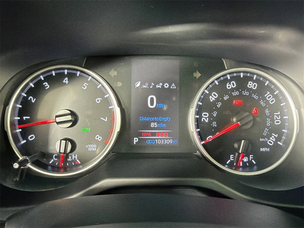 Used 2020 Toyota RAV4 XLE Premium image 28