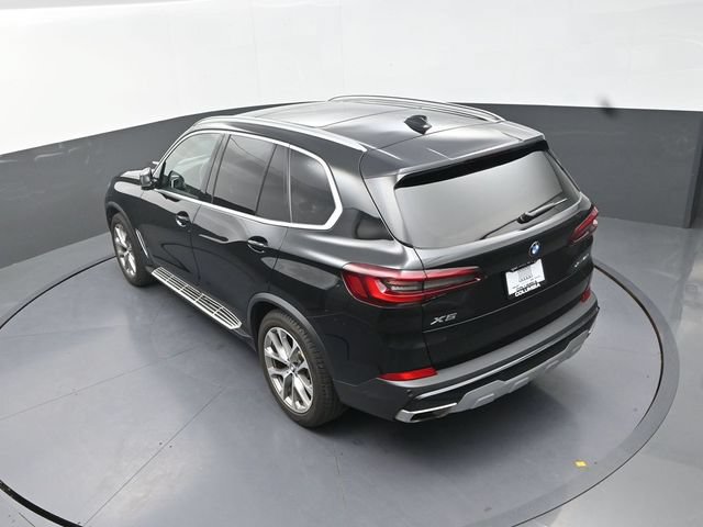 Used 2023 BMW X5 xDrive40i w/ Premium Package AWD/4WD image 16