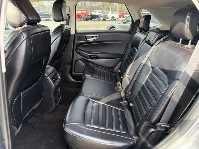 Used 2020 Ford Edge SEL image 27