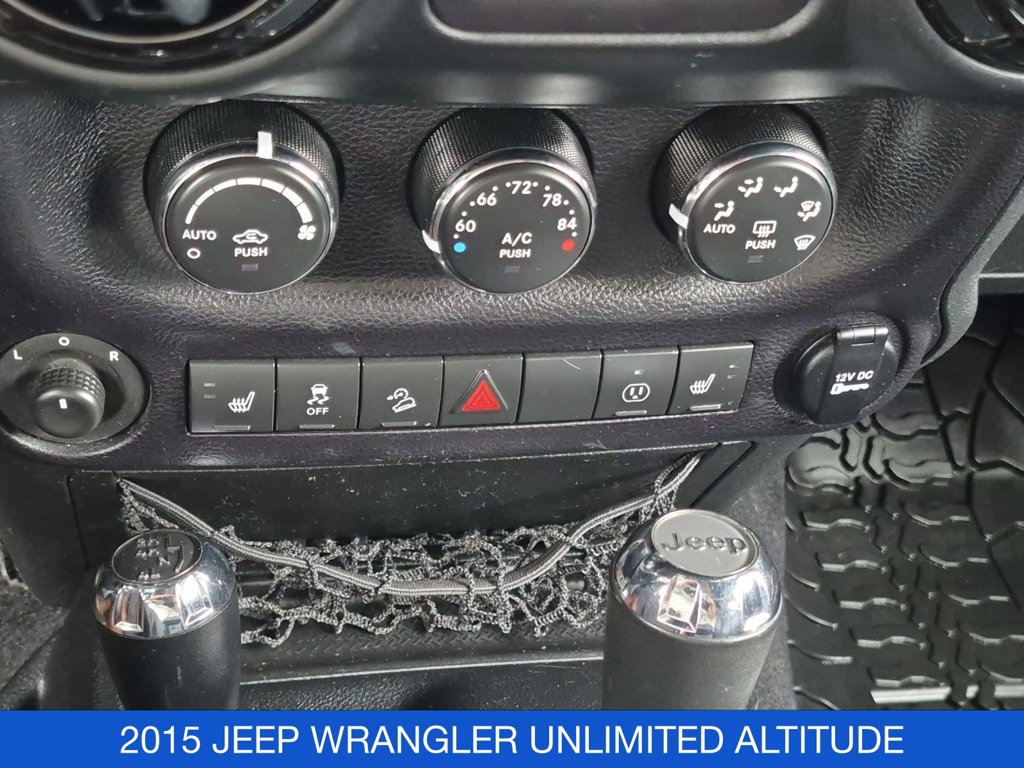 Used 2015 Jeep Wrangler Unlimited Sahara AWD/4WD image 24