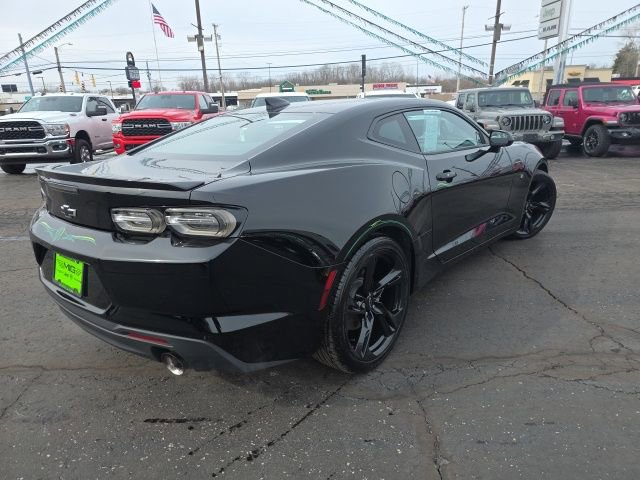 Used 2020 Chevrolet Camaro LT w/ RS Package image 6